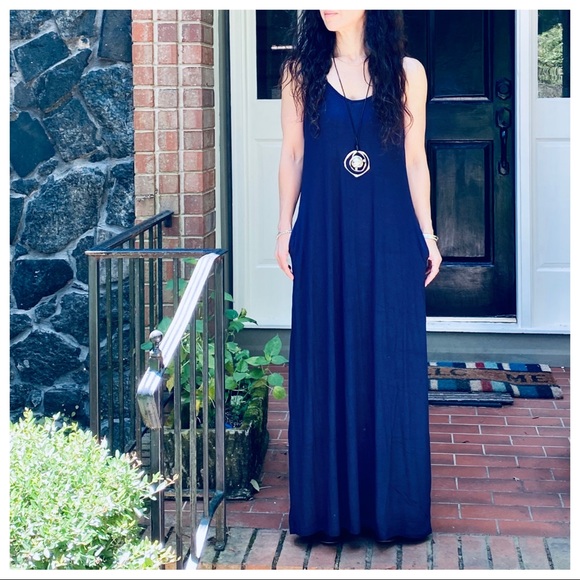 NAVY BLUE LOOSE FIT SIDE POCKETS TANK MAXI DRESS - Picture 3 of 11